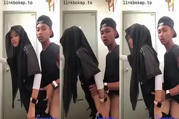 Gadis Cantik Pasrah Goyang Kasur WC Sepi