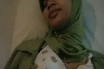 Ukhti Hijab Pengajar Cantik Pasrah Goyang Kasur